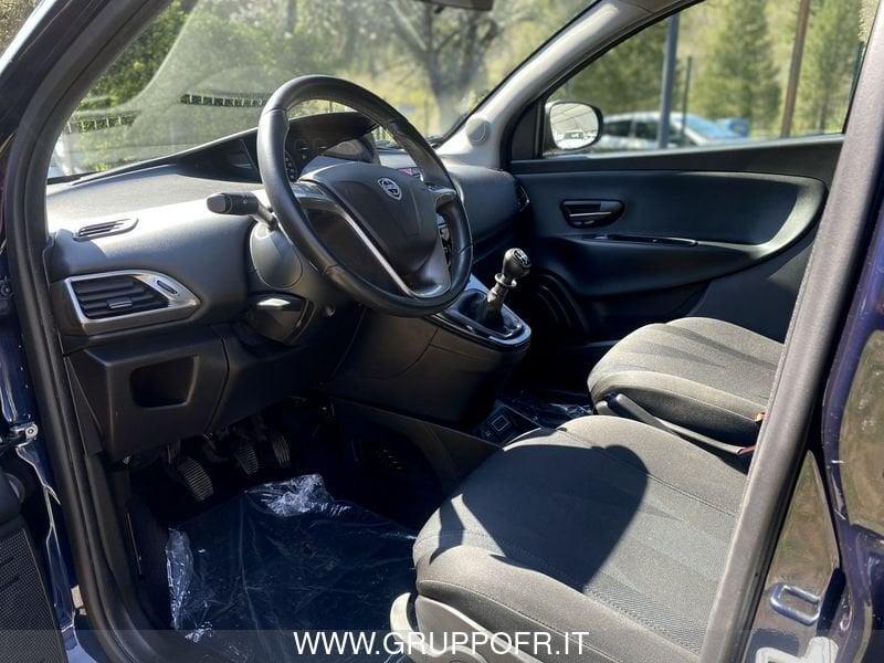 Lancia Ypsilon 1.2 69 CV 5 porte Gold