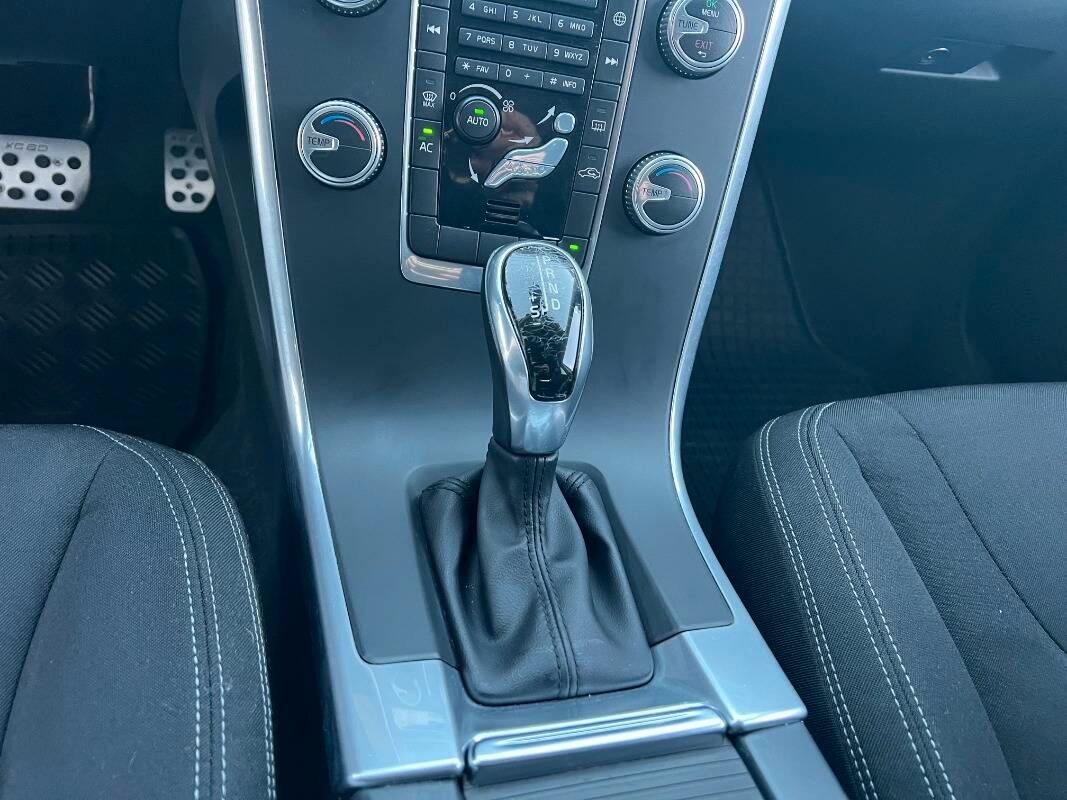 Volvo XC60 2.0 d3 Business 136cv geartronic