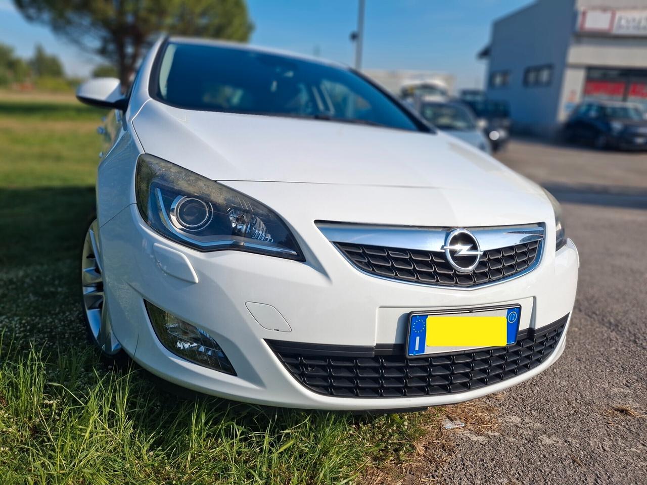 Opel Astra 1.7 CDTI 110CV 5 porte Cosmo, BERLINA