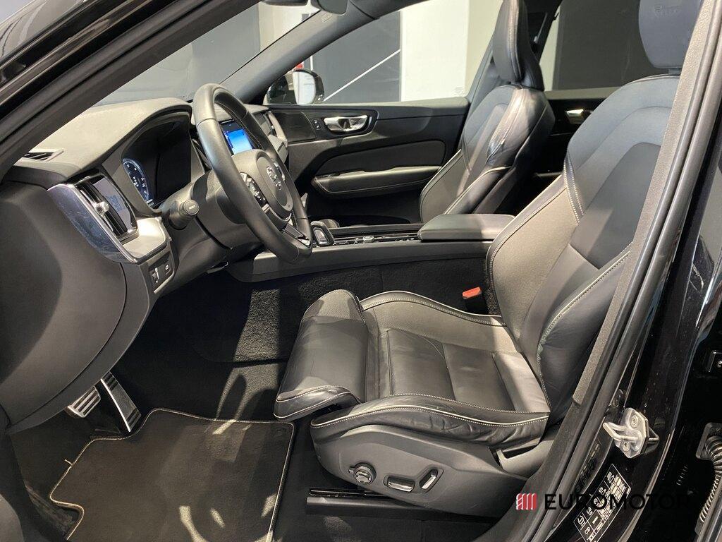 Volvo XC60 2.0 B4 R-Design AWD Geartronic