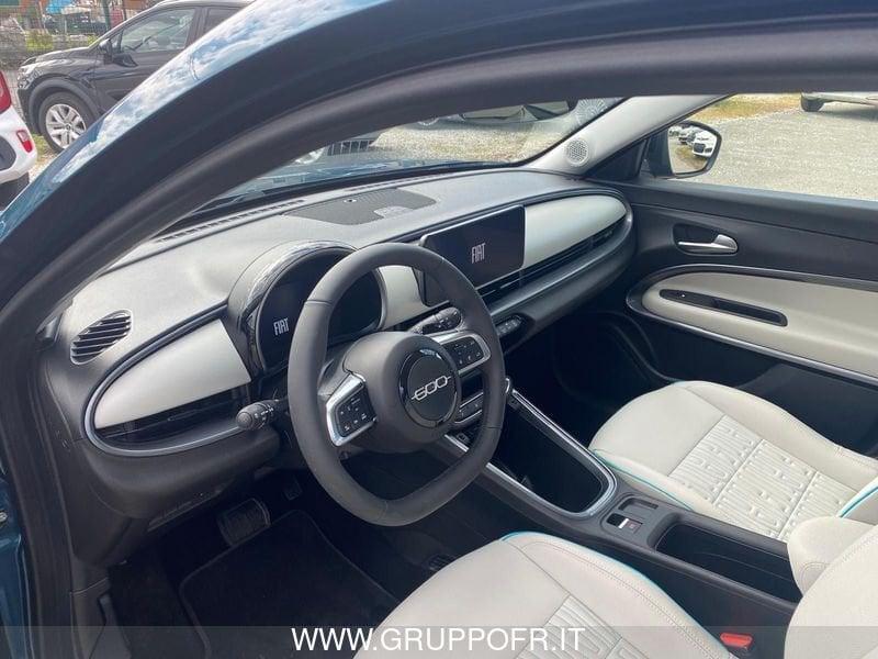 FIAT 600 Hybrid 110 CV DCT MHEV La Prima