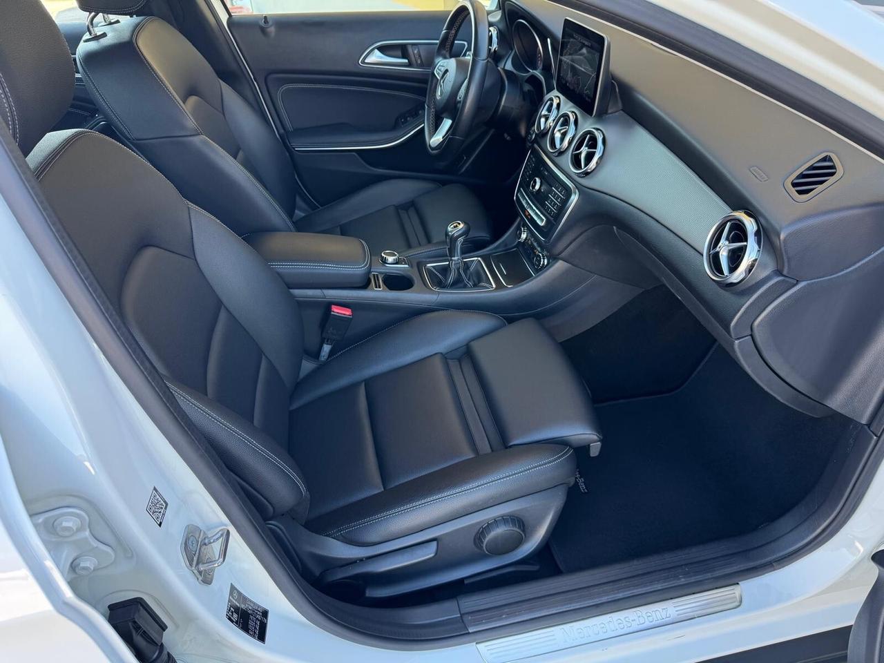 Mercedes-benz GLA 180 d Sport (manuale)