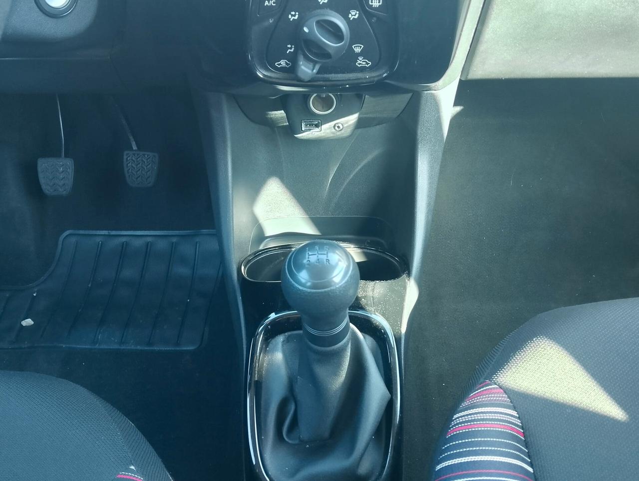 Citroen C1 VTi 72 S&S 5 porte Shine