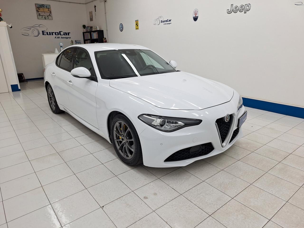 Alfa Romeo Giulia 2.2 180cv MT6 Business Sport
