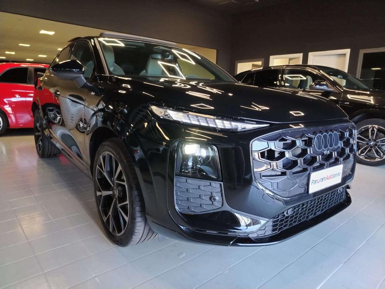 Audi Q3 Q3 Spb 35 2.0 tdi Identity Black s-tronic+ Tetto