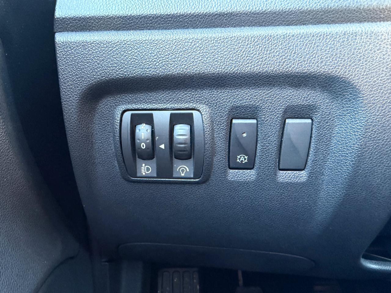 RENAULT CAPTUR 2017 900 BENZINA 90 CV *67.000 KM