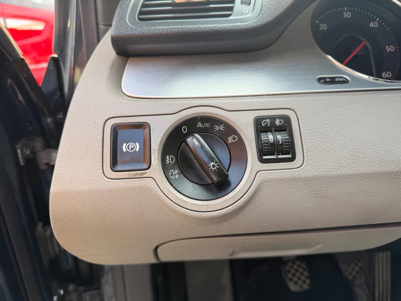 Volkswagen Passat 2.0 16V TDI Var. Business