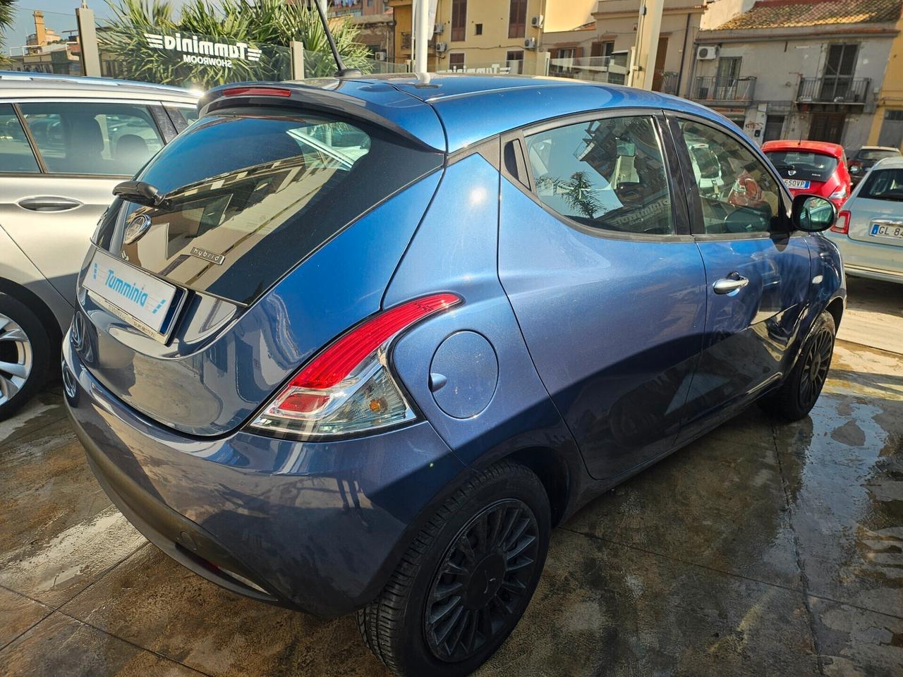 Lancia Ypsilon 1.0 FireFly HYBRID 03/2022