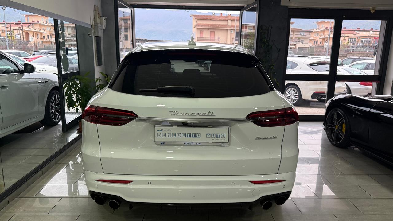 Maserati Grecale MHEV 300 CV AWD GT