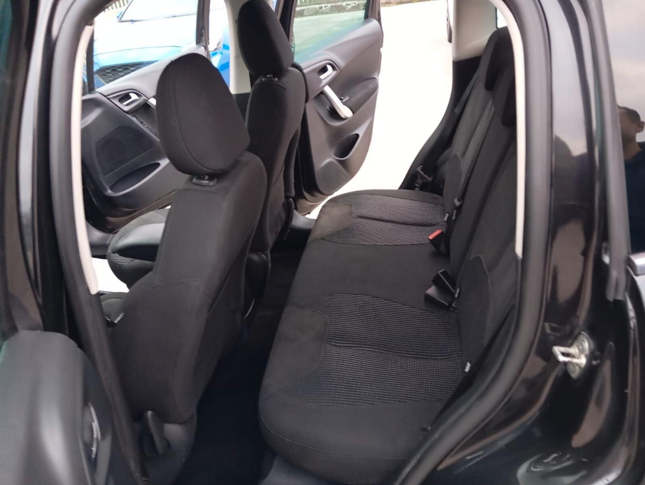 C3 1.6 e-HDi 110 airdream Exclusive