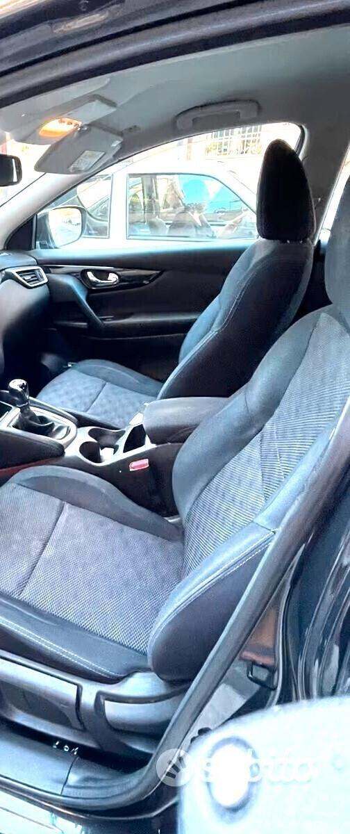 Nissan Qashqai 1,6 dCi-NAVI-TELECAMERA-3 REVISIONI