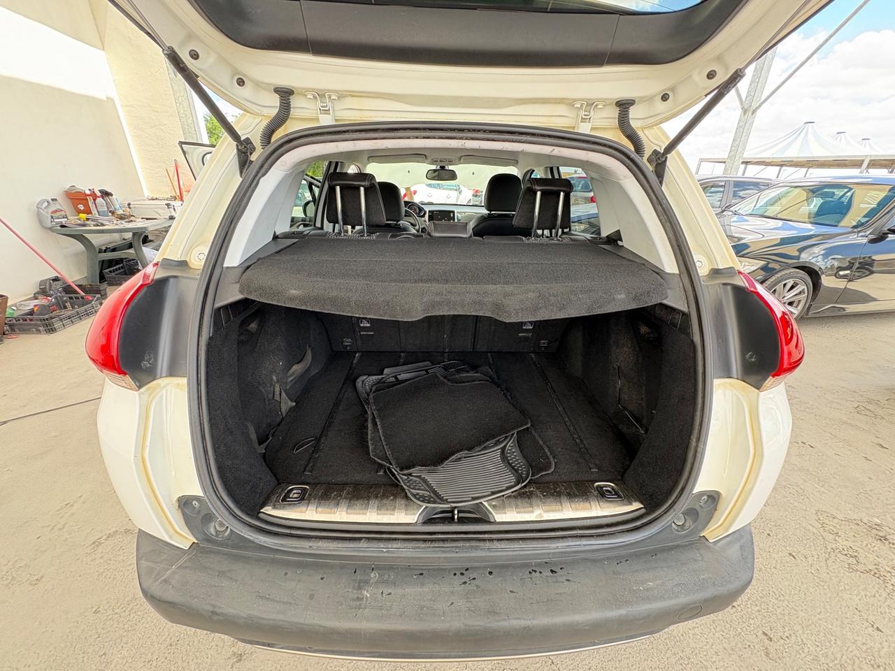 Peugeot 2008 1.6 e-HDi 92 CV Stop&Start Allure