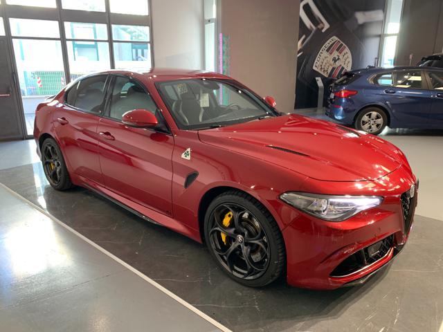 ALFA ROMEO Giulia 2.9 T V6 AT8 Quadrifoglio "CARBON PACK"