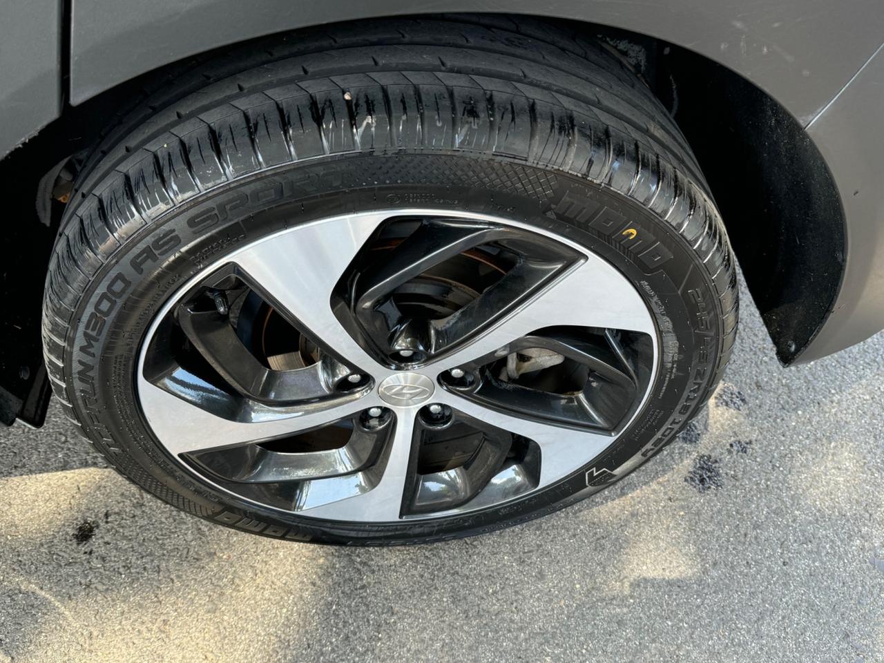 Hyundai Tucson 1.7 CRDi XPossible PERFETTA