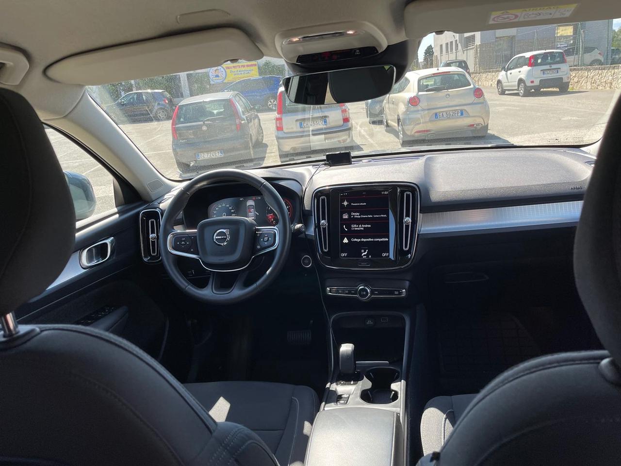 Volvo XC40 T3 Momentum Pro #10192