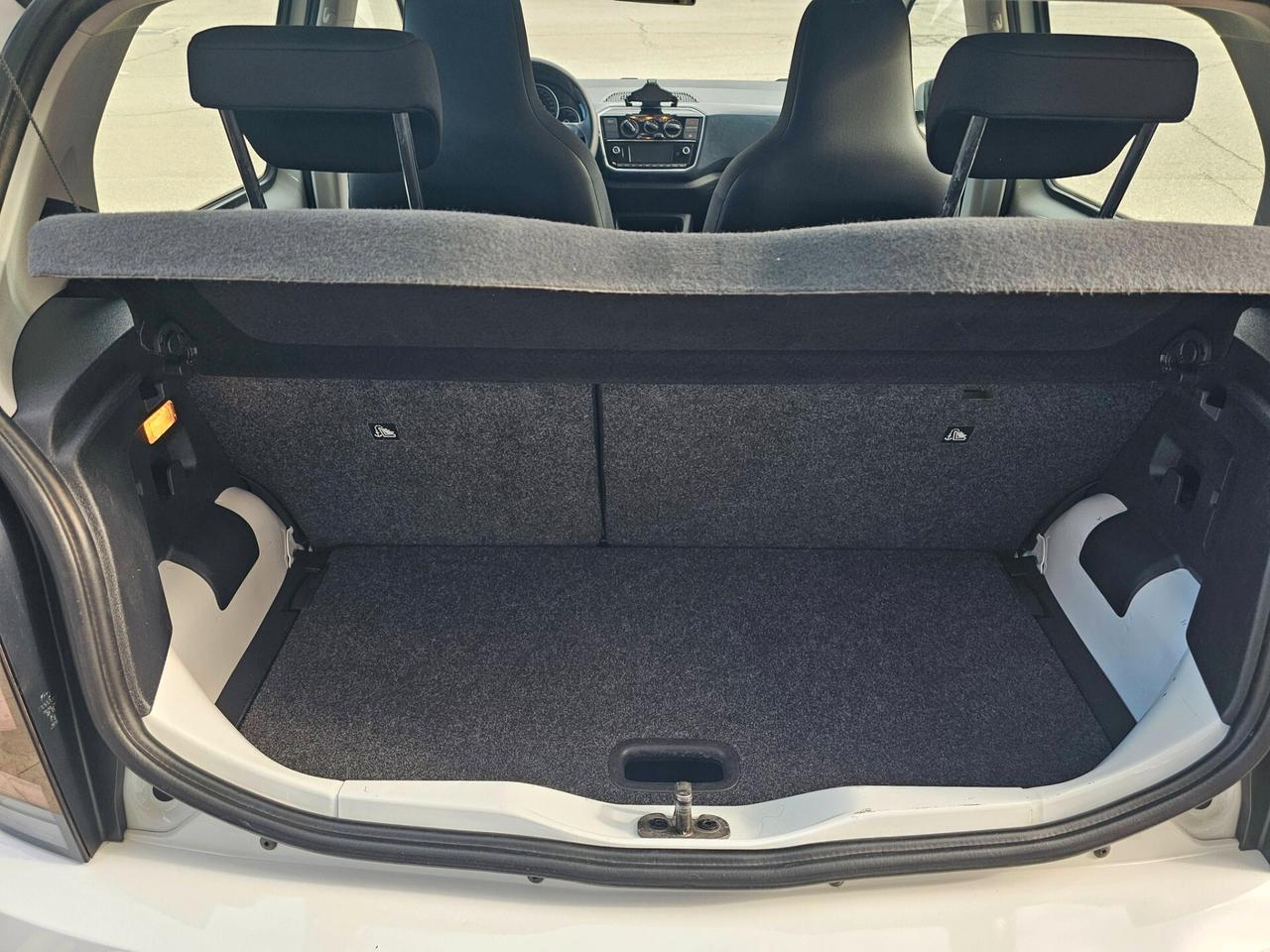 VOLKSWAGEN UP 1.0 MPI 60CV MOVE