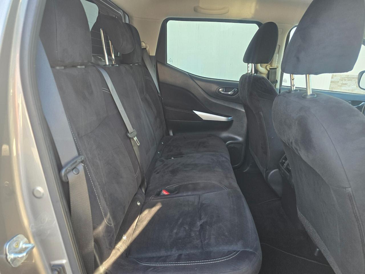 Nissan Navara 2.3 dCi 190cv