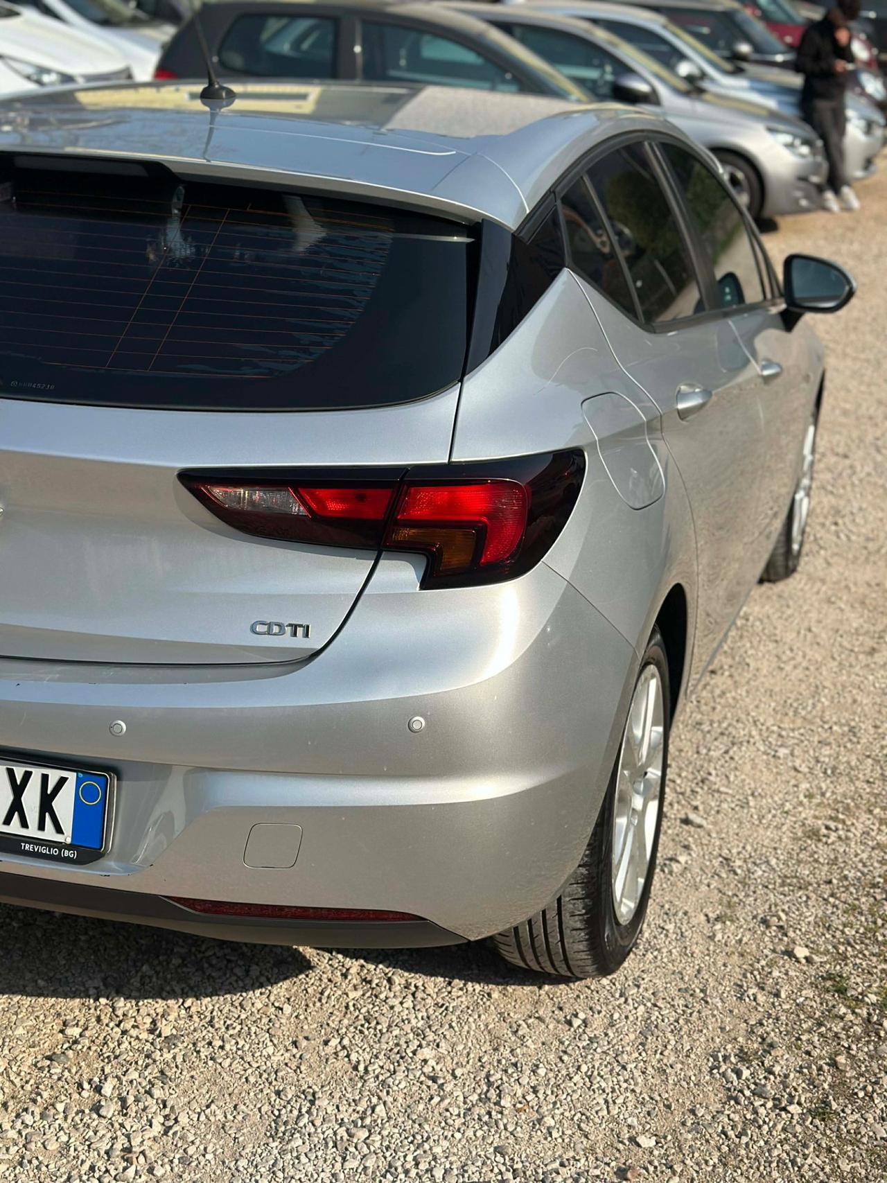 Opel ASTRA 1.6 CDTi FULLOPT KMCERT UNICOPR
