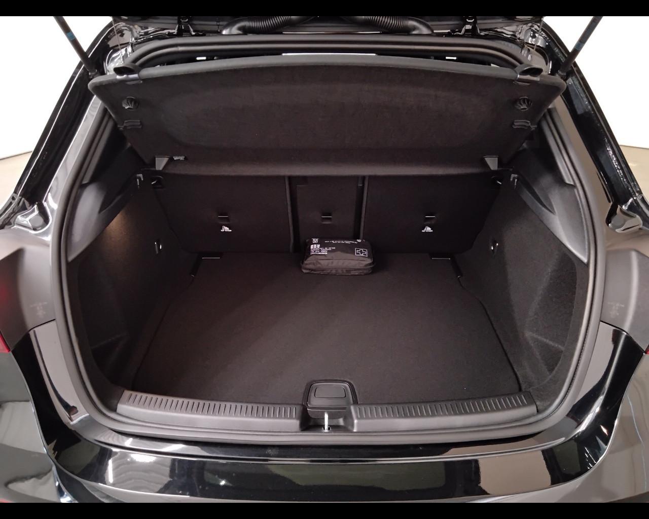 Mercedes-Benz Classe A - W177 2023 - A 180 d AMG Line Advanced Plus auto