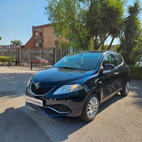 Lancia Ypsilon 1.3 MJT 16V 95 CV 5 porte S&S Silver