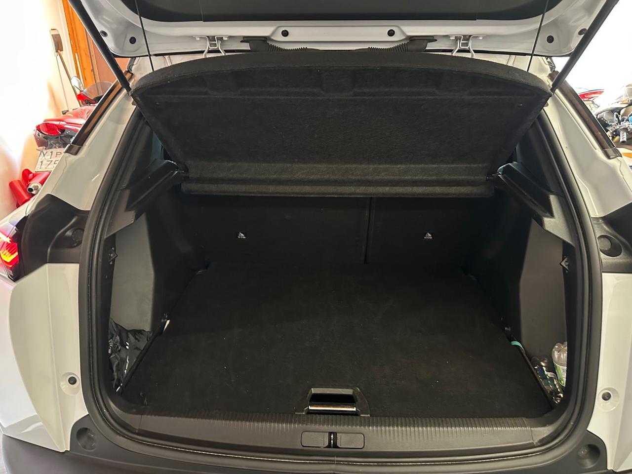 Peugeot 2008 PureTech 130 S&S EAT8 GT
