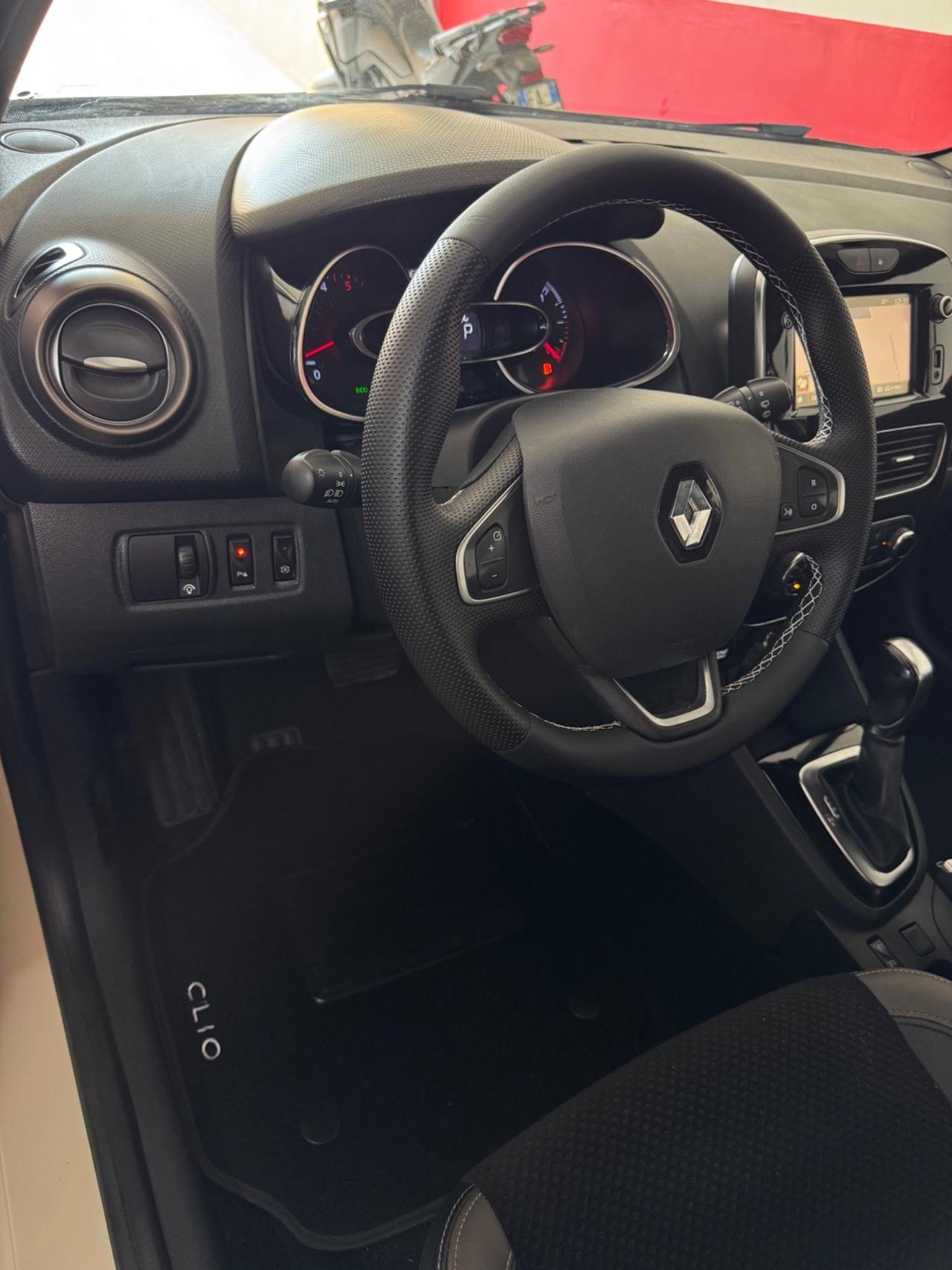Renault Clio dCi 8V 90CV EDC Start&Stop 5 porte Energy Intens