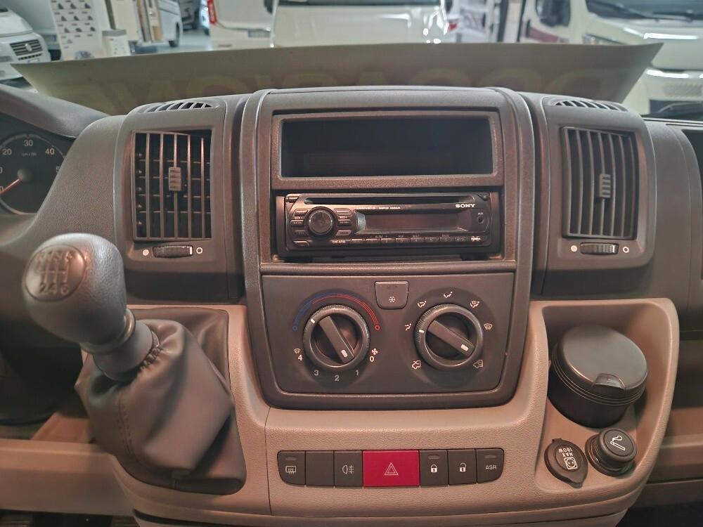CAMPER MCLOUIS LAGAN 220