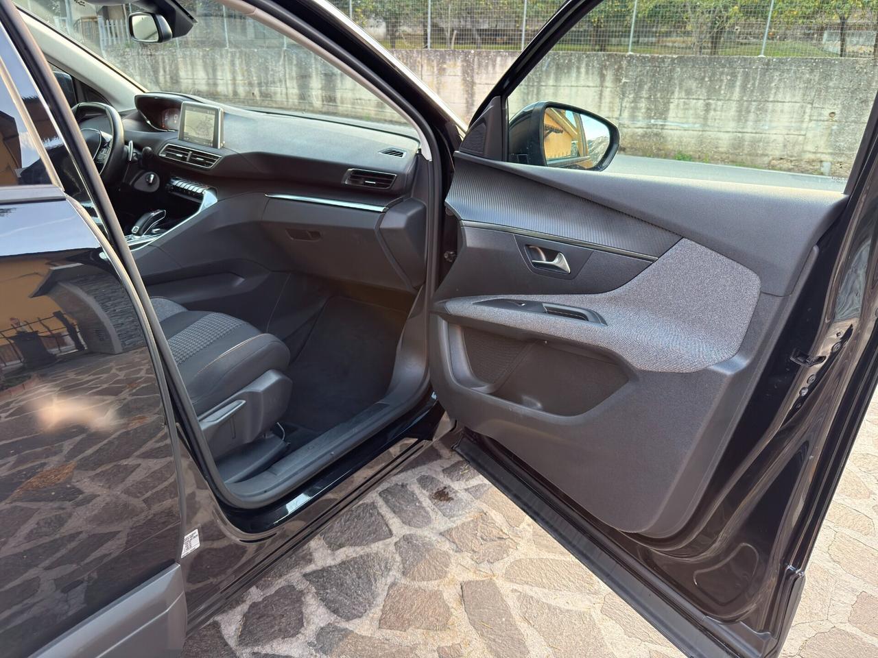 Peugeot 3008 BlueHDi 130cv S&S EAT8 2020