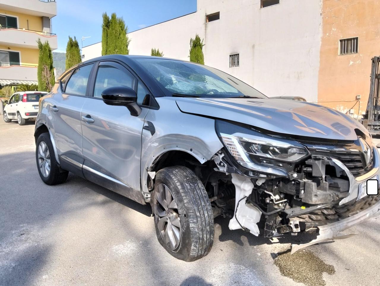 Renault Captur Blue dCi 95cv 2020 SINISTRATA