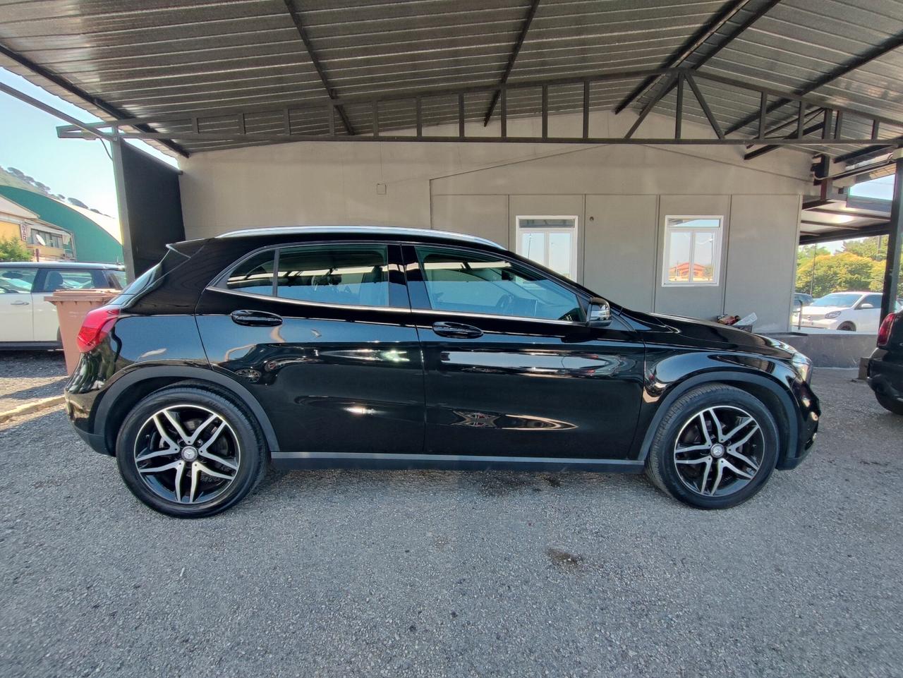 Mercedes-benz GLA 220 d Automatic 4Matic Premium