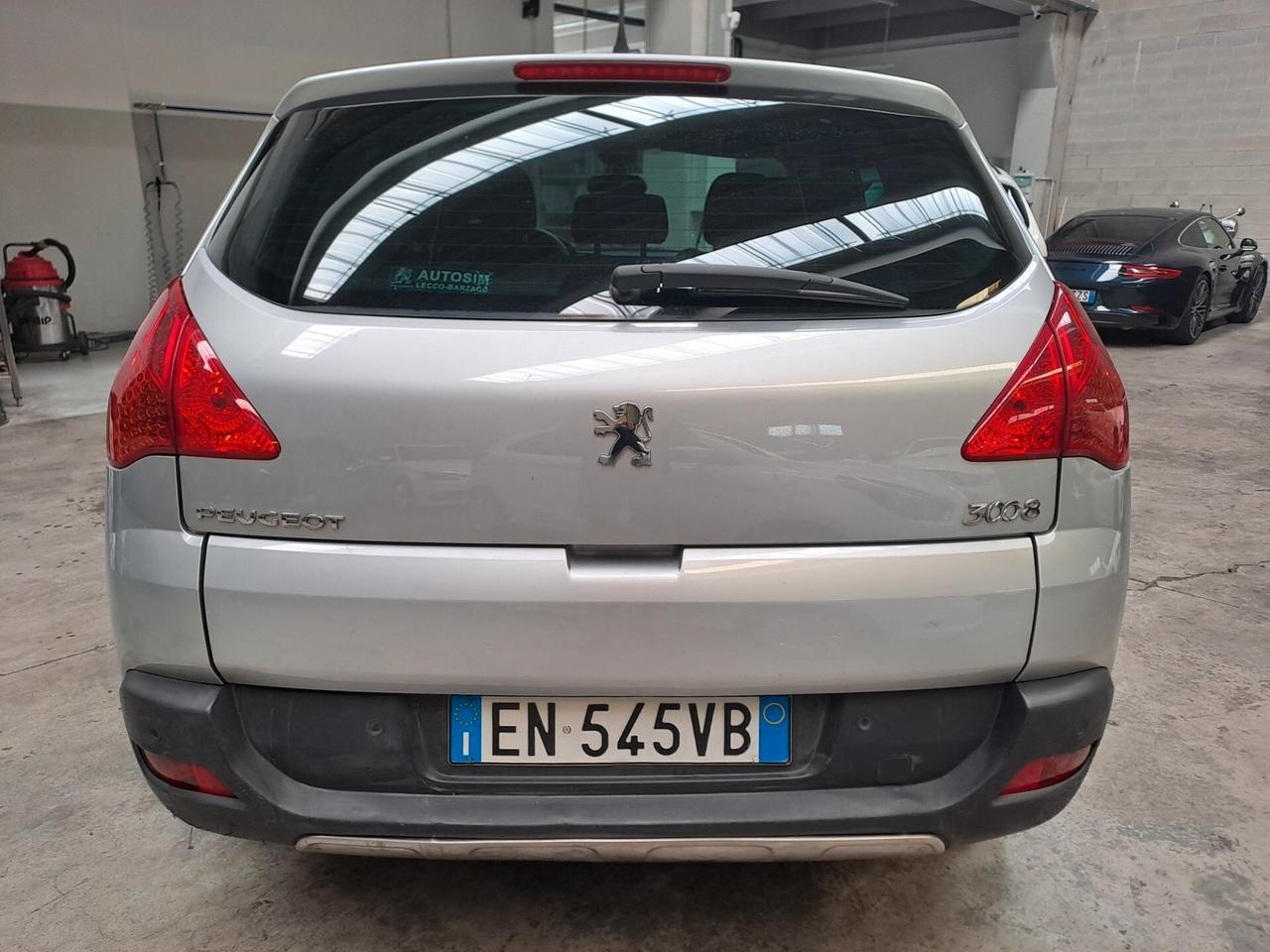 PEUGEOT 3008 1.6 HDI