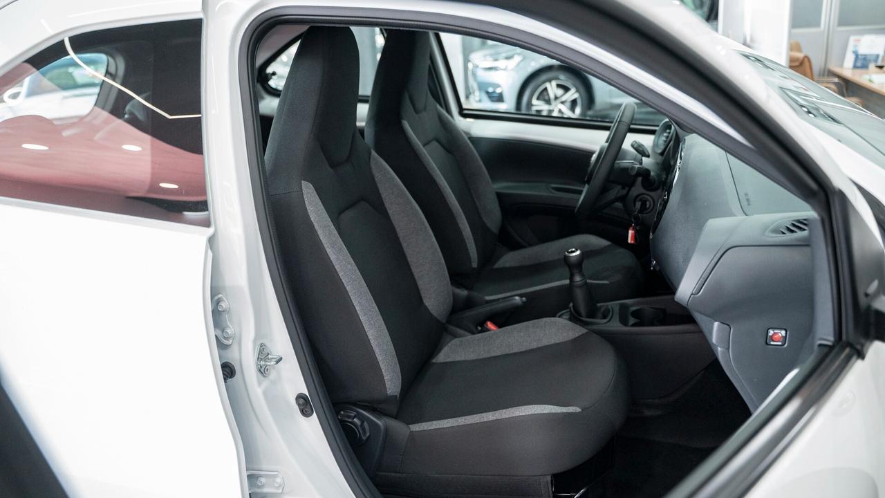 Toyota Aygo X 1.0 VVT-i 72CV 5 PORTE CARPLAY FULL OPTIONAL