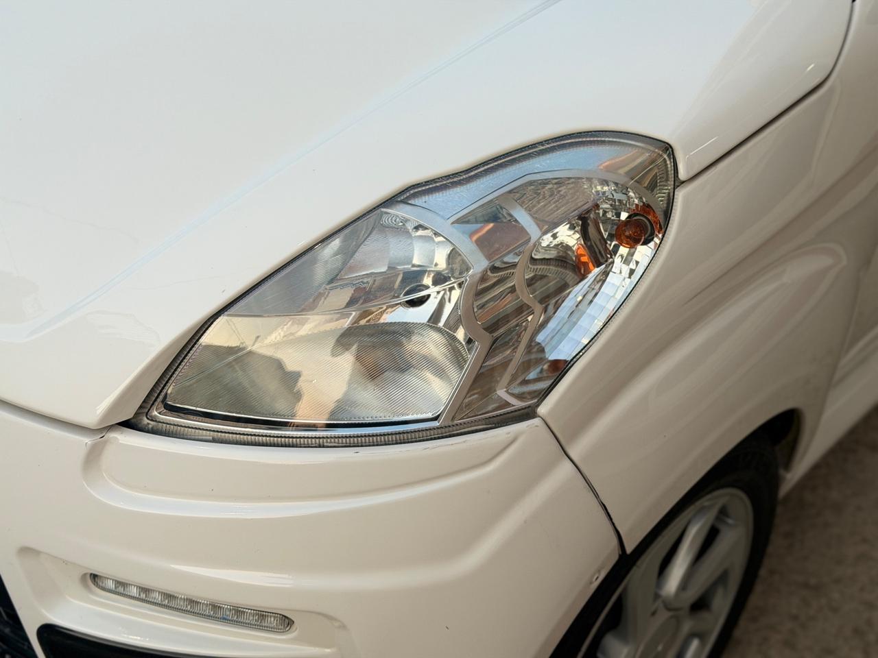 Ligier JS JS50 DCI Revolution Elegance Ice