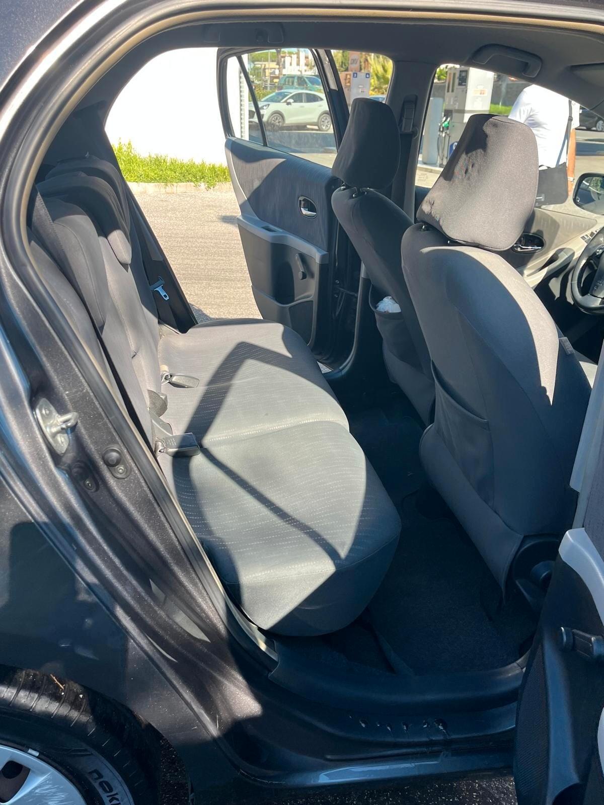 Toyota Yaris 1.4 D-4D DPF 5 porte Sol