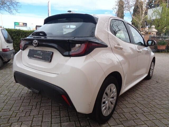 Toyota Yaris 1.0 5 porte Active NO VINCOLO FINANZIAMENTO LEGGERE NOTE