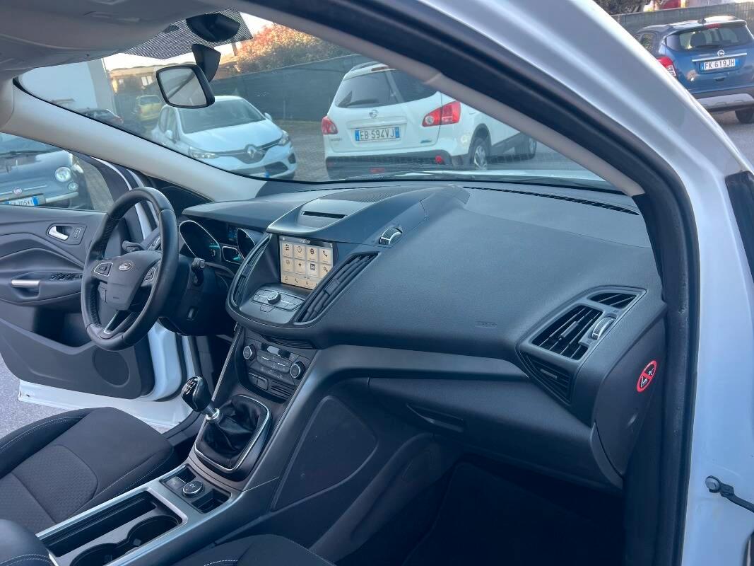 Ford Kuga 1.5 tdci Plus s&s 2wd 120cv