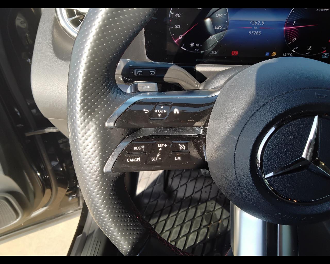 Mercedes-Benz GLA-H247 2023 - GLA 180 d AMG Line Advanced Plus auto