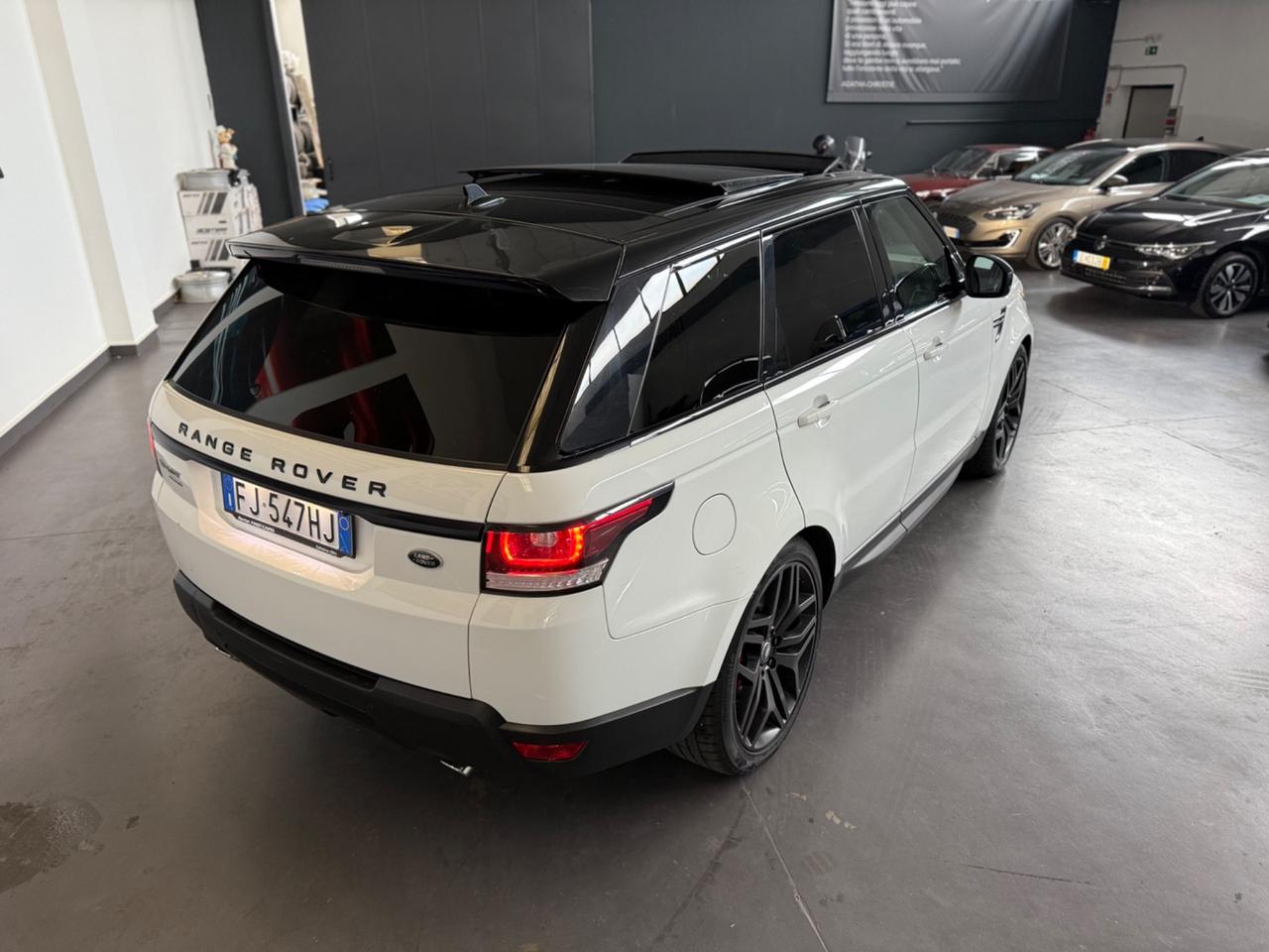 Land Rover Range Rover Sport 3.0 SDV6 HSE Dynamic