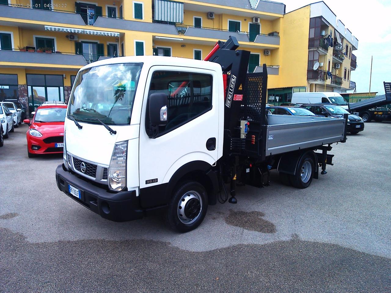 Nissan Cabstar NT 400 3000 E6 GRU AG 2510 2+2 JIB RIBALTABILE 92K