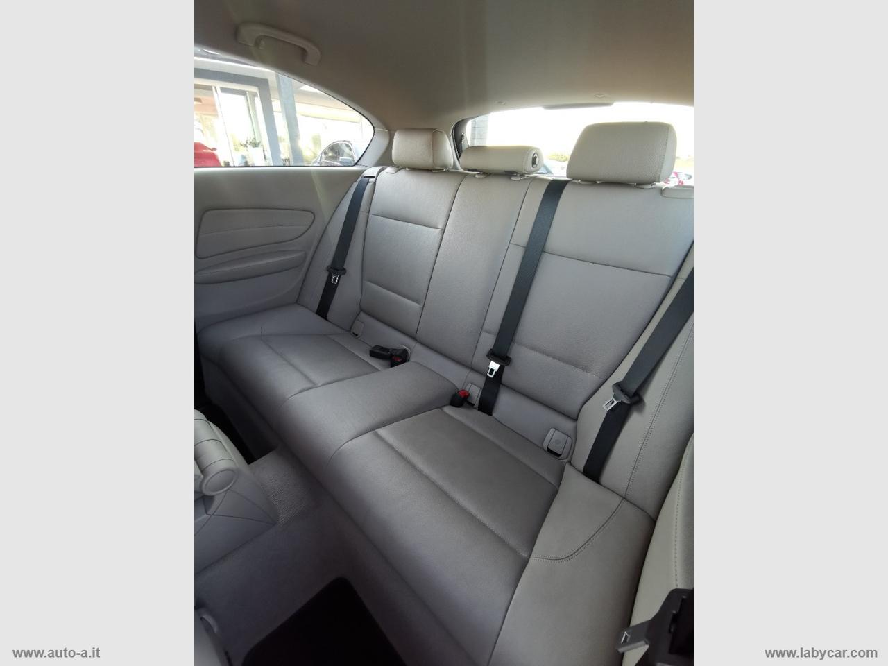 BMW 120d 3p. Futura