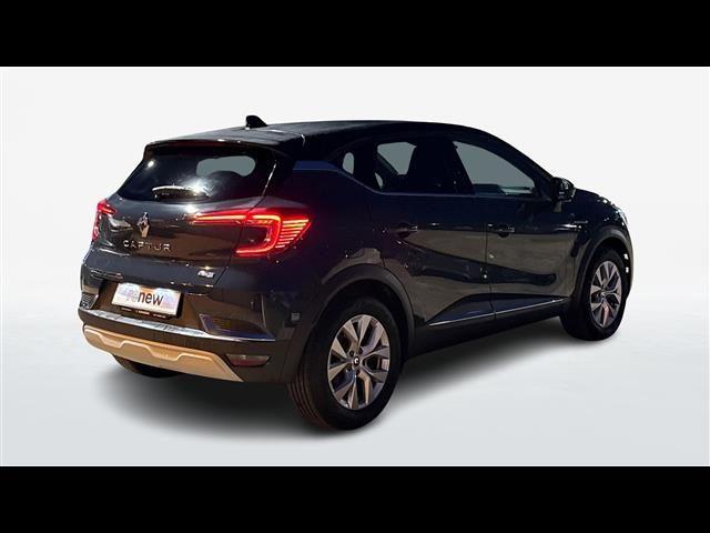 RENAULT Captur 1.6 E-TECH Hybrid Intens Auto