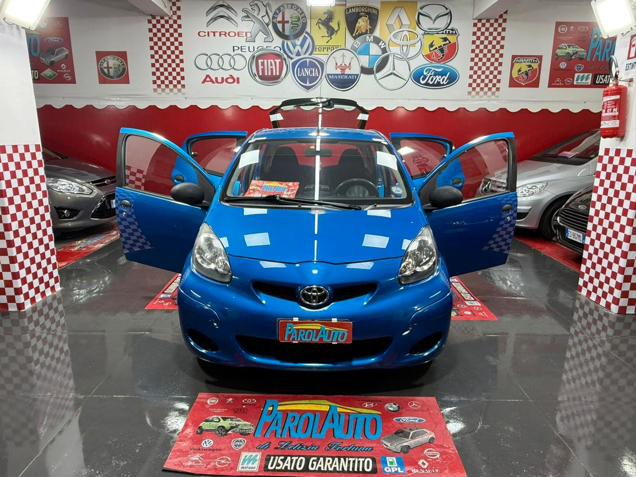 Toyota Aygo 1.0 68cv 5 porte - 2011