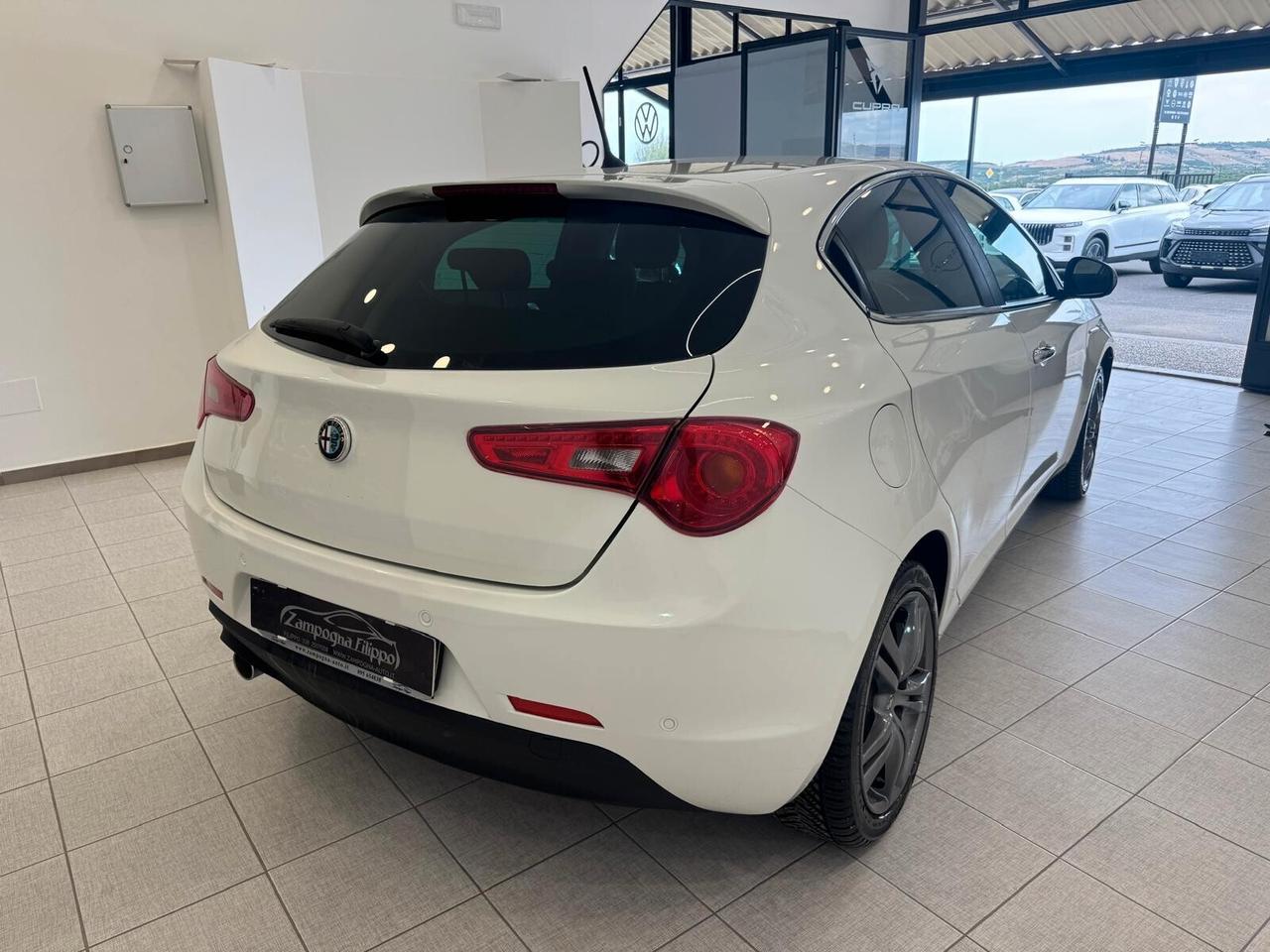 Alfa Romeo Giulietta 1.6 JTDm 105CV RESTYLING 2014