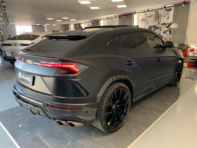 LAMBORGHINI Urus 4.0 CERCHI DA 23 / AKRAPOVIC / PANO / FULL CARBON