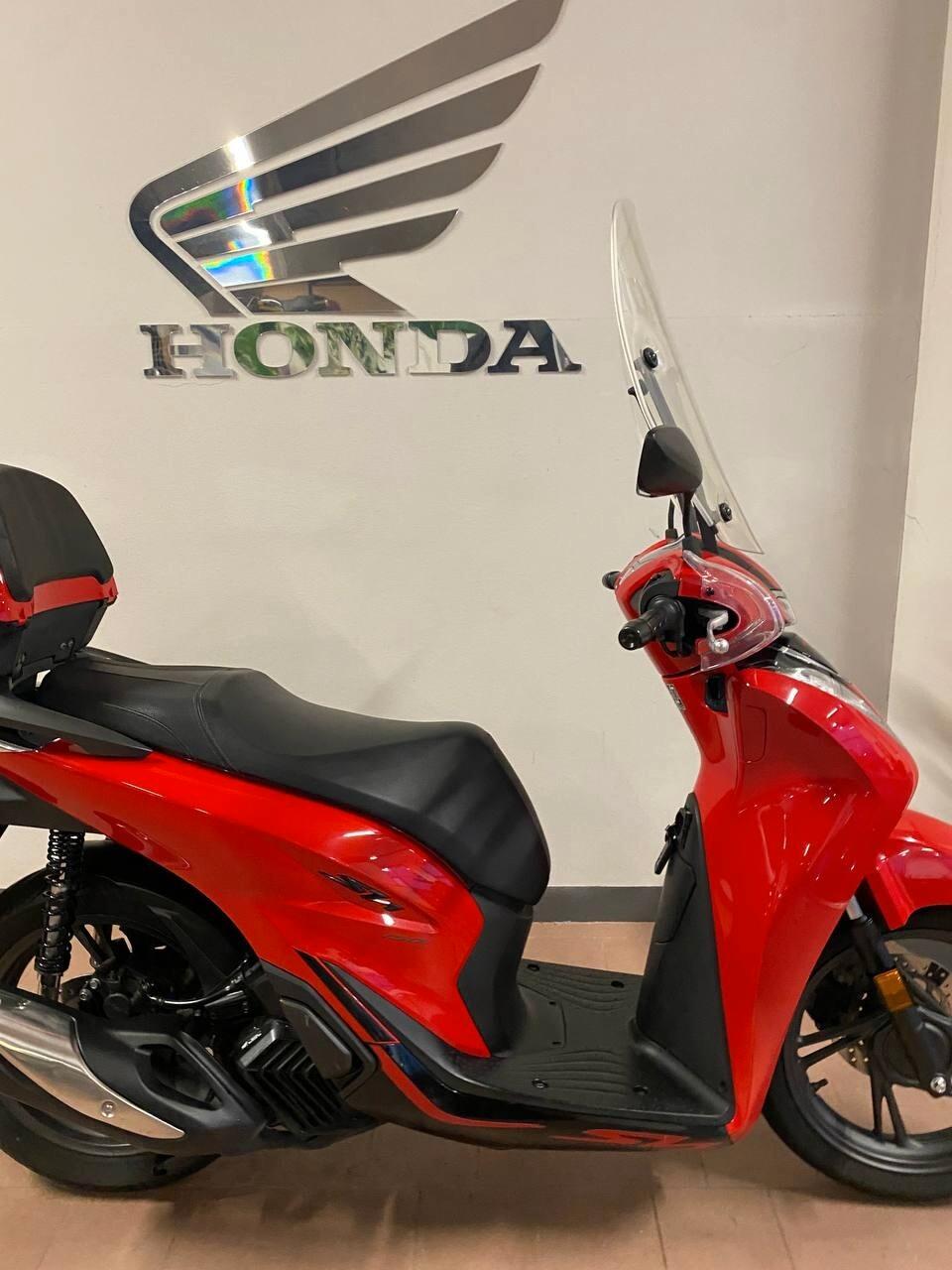 Honda SH 150 sporty