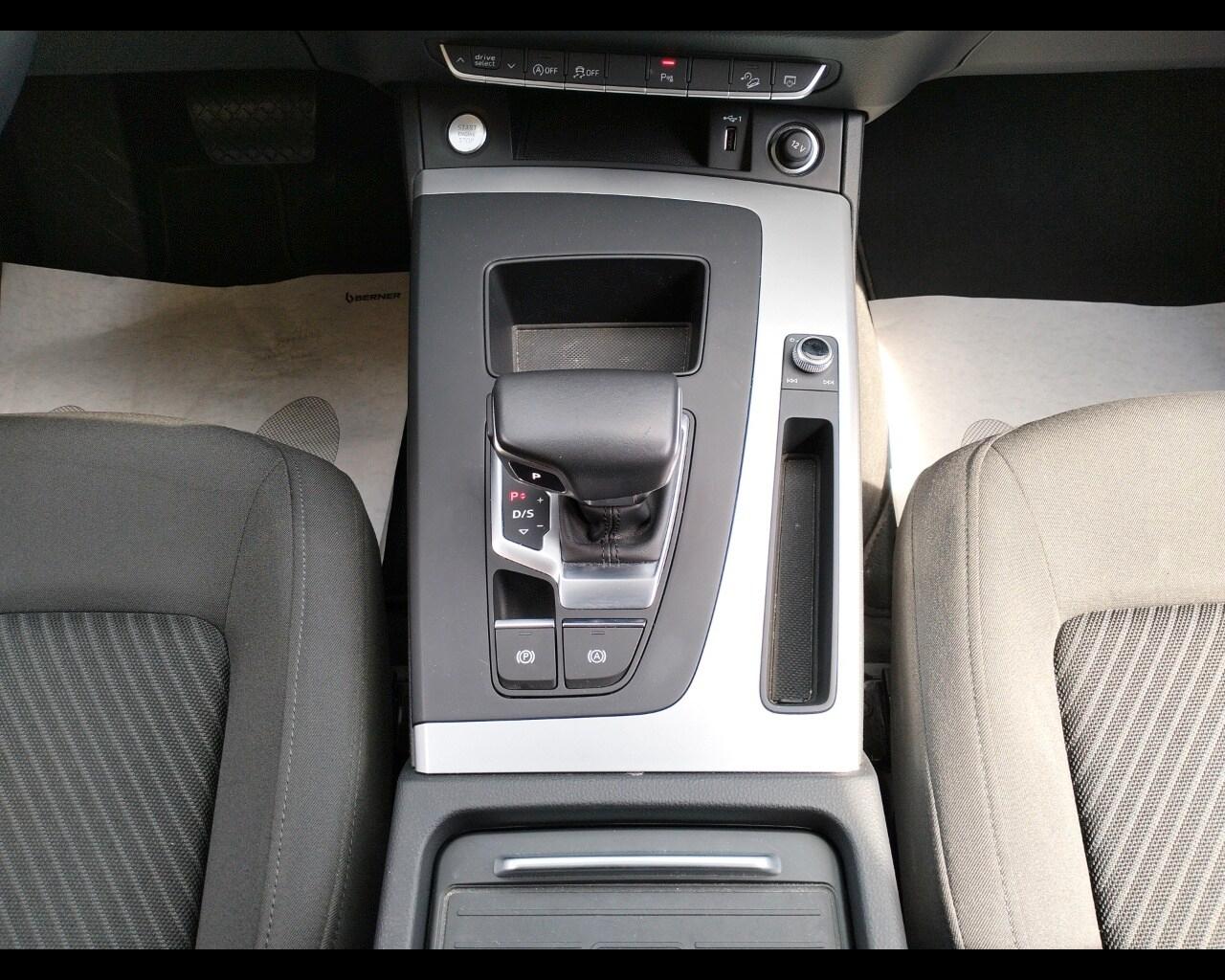 AUDI Q5 2ª serie Q5 SPB 40 TDI quattro S troni...