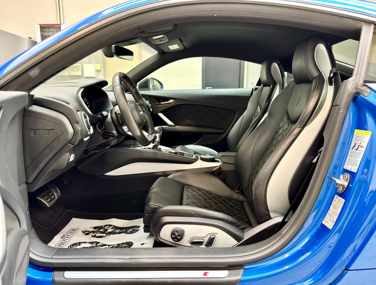 Audi TT Coupé 2.0 TFSI quattro S tronic line Competition (FULL SERVICE)