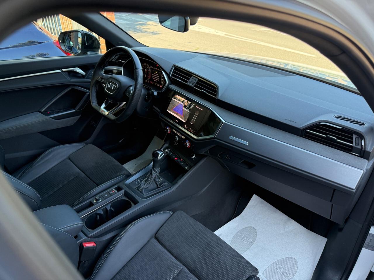 Audi Q3 SPB 45 TFSI e S tronic S line edition