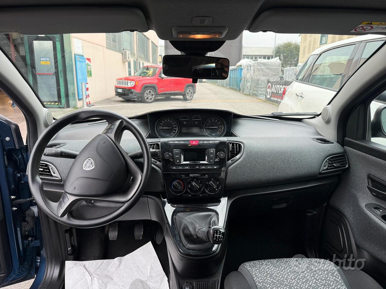Lancia Ypsilon 1.0 firefly 5 porte