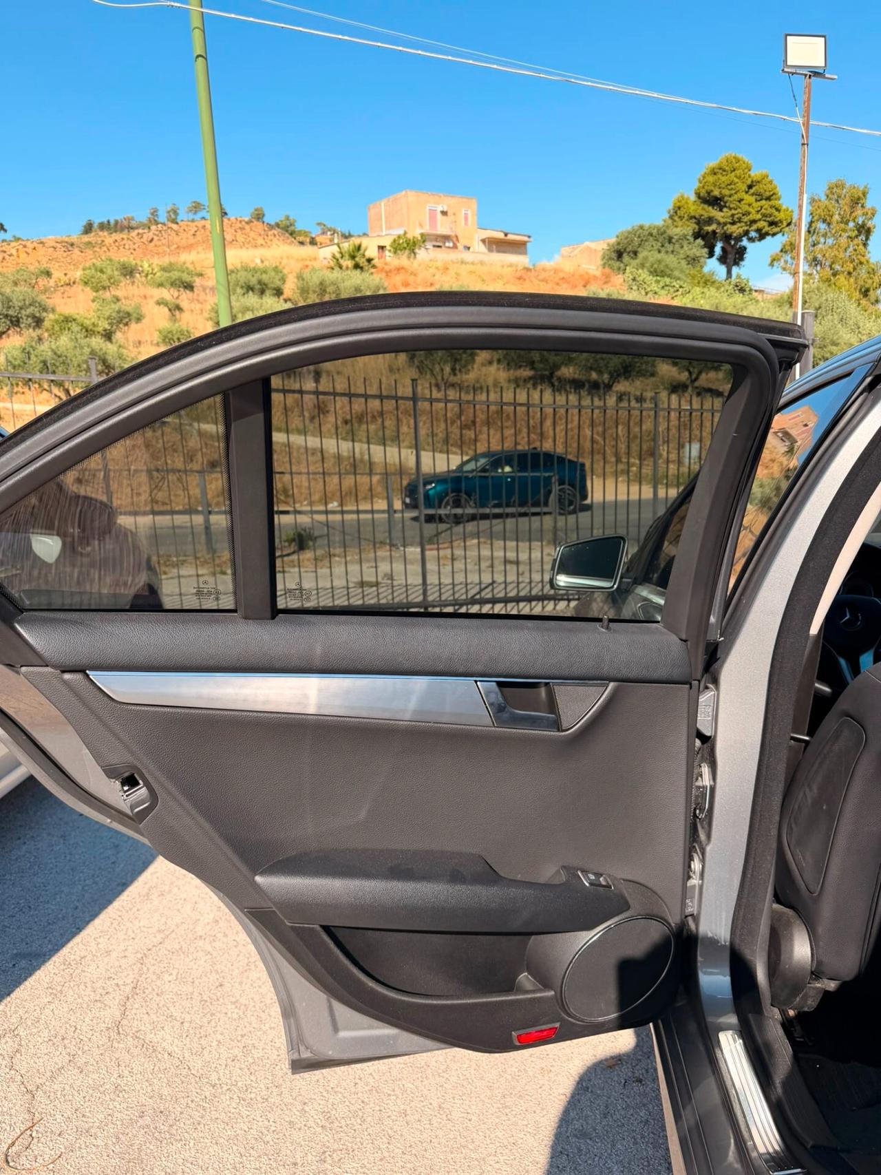 Mercedes-benz C 220 CDI BlueEFFICIENCY Avantgarde
